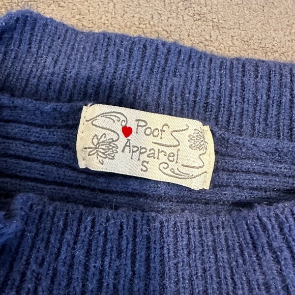 Prof Apparel Blue Bat Wing Women’s Sweater. Ribbed knit sweater buttons - Picture 8 of 11